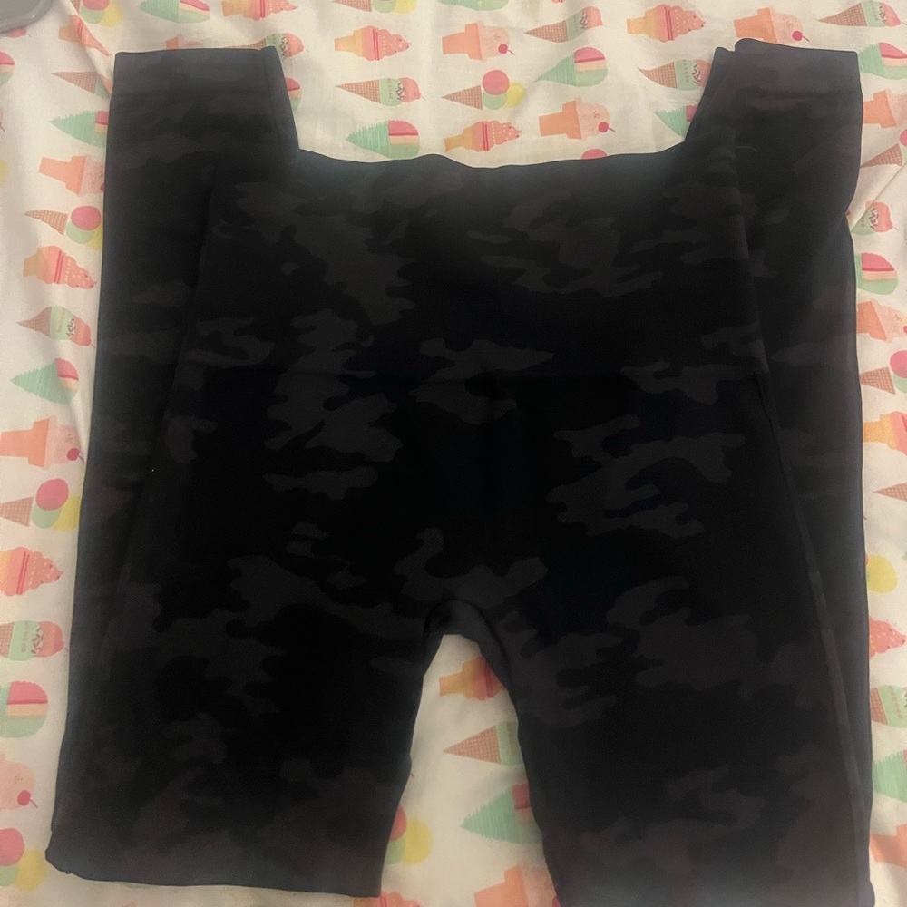 SPANX camo seamless leggings